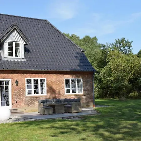 Ole Hof Holiday home