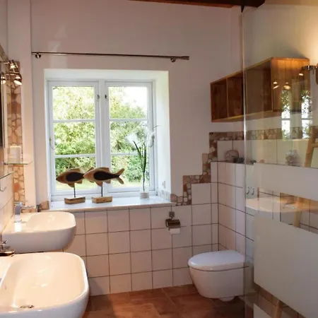 Holiday home Ole Hof Risum-Lindholm