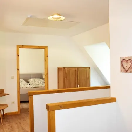 Ole Hof * Risum-Lindholm