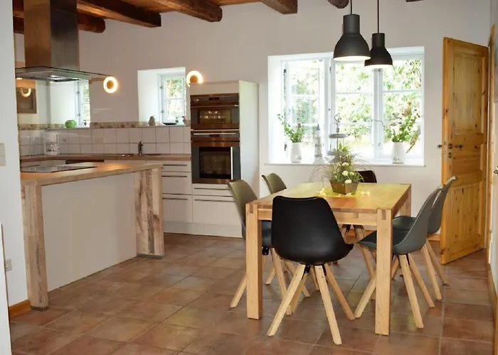 Ole Hof Appartement Risum-Lindholm